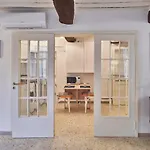 Titti - Large Apartment *