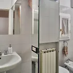 Titti - Large Apartment Siena
