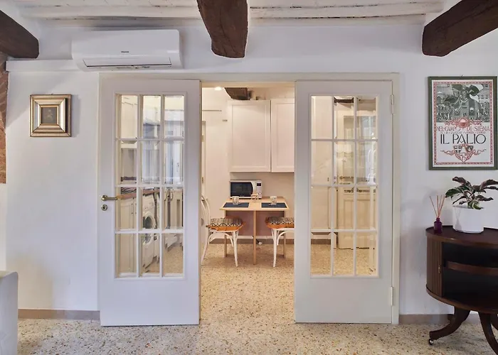 Titti - Large Apartment *